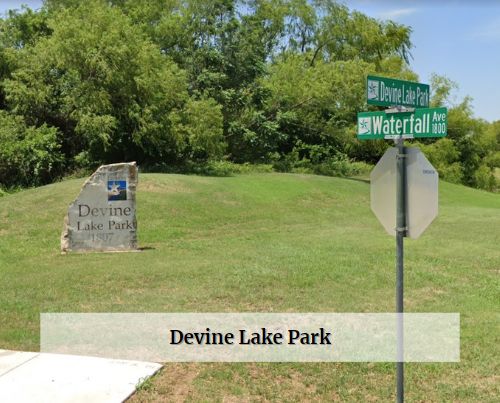 Devine Lake Park